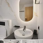 Latitude 37 Luxe Kalamáta