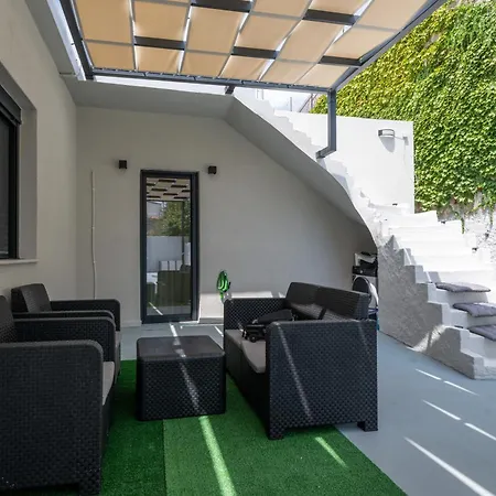 Latitude 37 Luxe