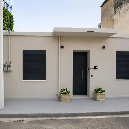 Latitude 37 Luxe * كالاماتا