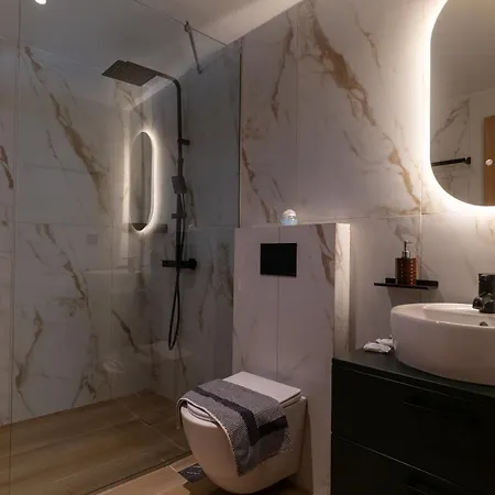 شقة Latitude 37 Luxe *