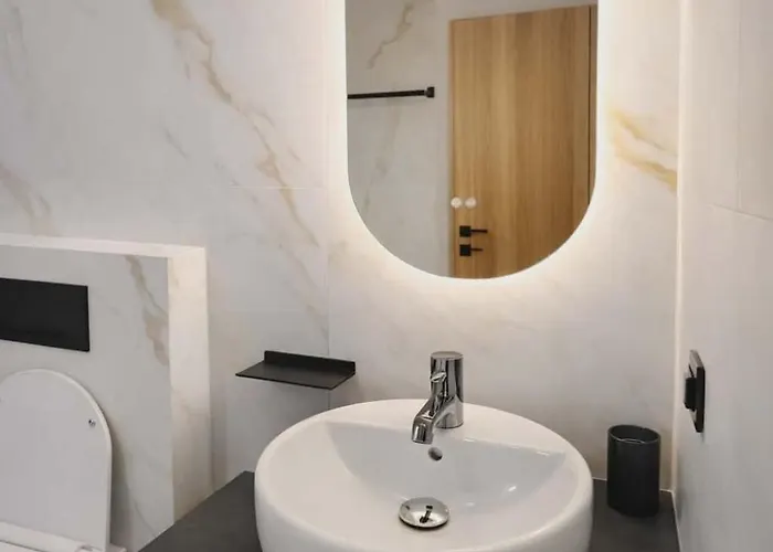 Latitude 37 Luxe Kalamata