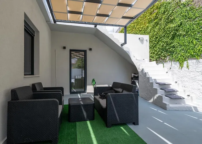 Latitude 37 Luxe